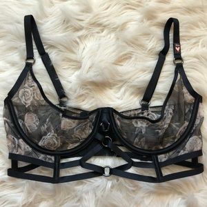 Victoria’s Secret Very Sexy Bra 36D